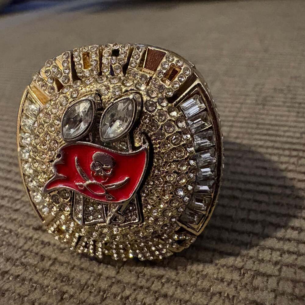 TAMPA BAY BUCCANEERS🏈2020 BRADY SIZE 11 CHAMPIONSHIP🏆RING WITH BLACK RING BOX!